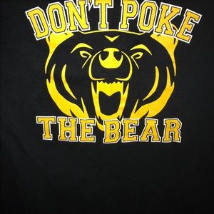 DON’T POKE THE BEAR B BOSTON STRONG TSHIRT